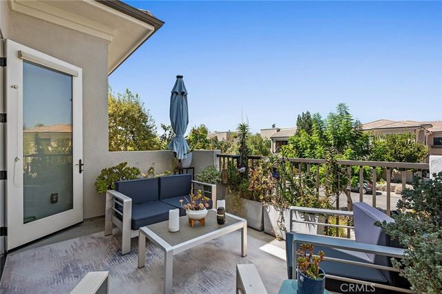 180 Follyhatch, Irvine, CA 92618