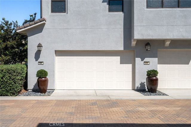 180 Follyhatch, Irvine, CA 92618