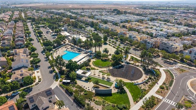180 Follyhatch, Irvine, CA 92618