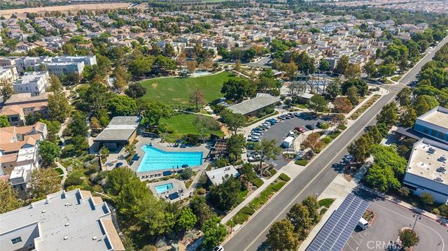 180 Follyhatch, Irvine, CA 92618