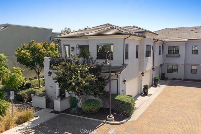 180 Follyhatch, Irvine, CA 92618