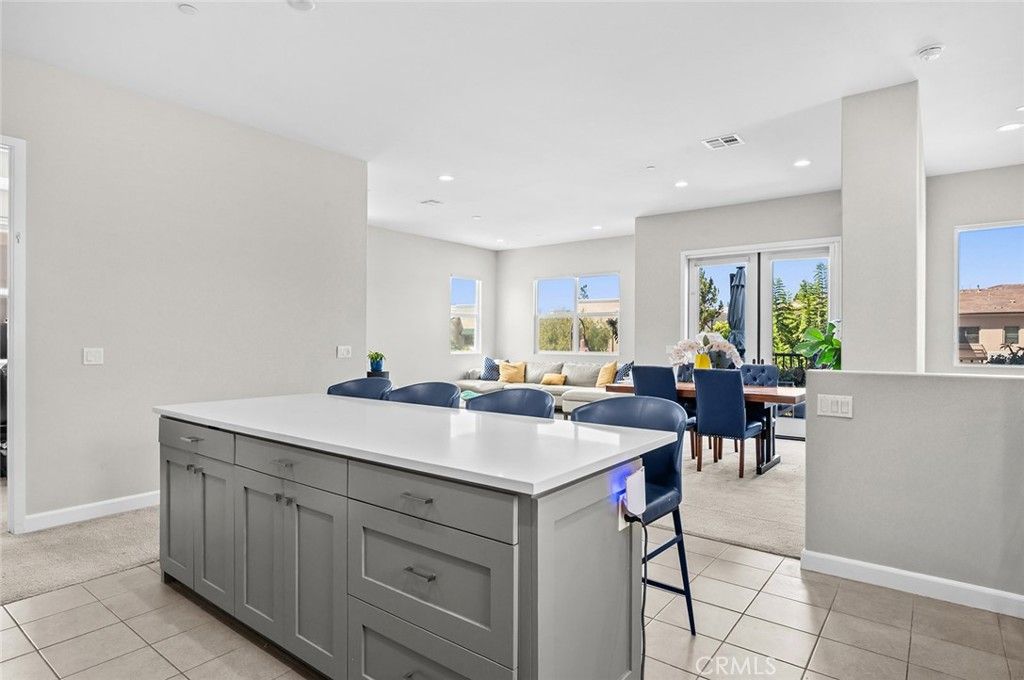 180 Follyhatch, Irvine, CA 92618 — photo 2