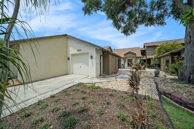 1923 BAYSHORE COURT, Safety Harbor, FL 34695