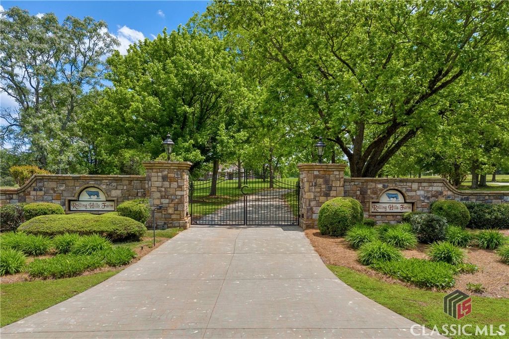 Image 2 of property listing at 3881 Sims Bridge Road, Monroe, GA 30656