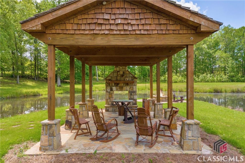 Image 71 of property listing at 3881 Sims Bridge Road, Monroe, GA 30656