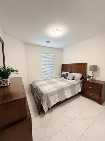 1801 Hannah Lane, Oklahoma City, OK 73127