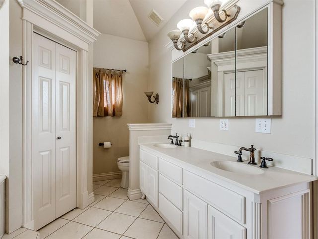 4832 Montrose Drive, Del City, OK 73115