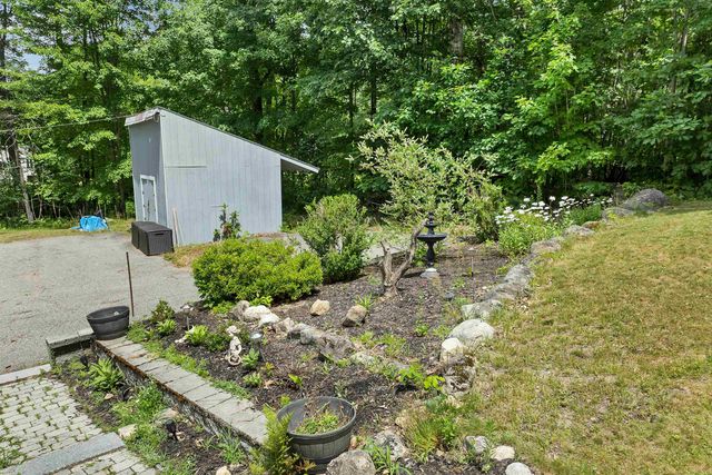 25 South Mayhew Turnpike, Hebron, NH 03241