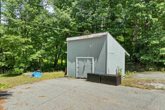 25 South Mayhew Turnpike, Hebron, NH 03241