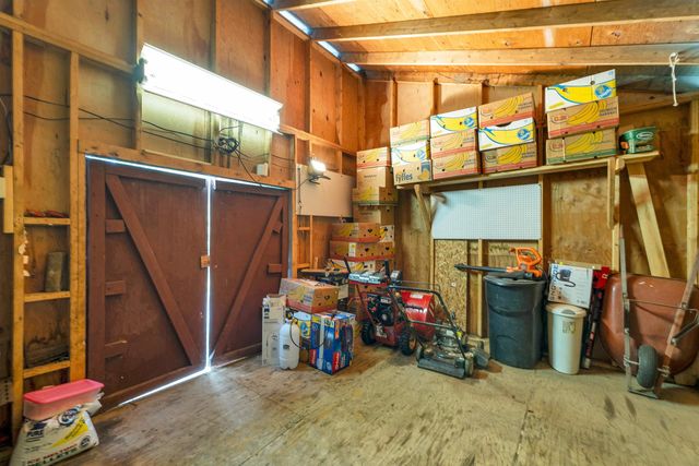 25 South Mayhew Turnpike, Hebron, NH 03241