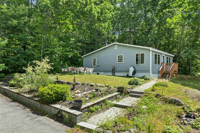 25 South Mayhew Turnpike, Hebron, NH 03241
