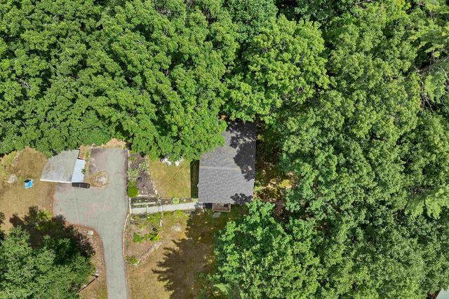 25 South Mayhew Turnpike, Hebron, NH 03241