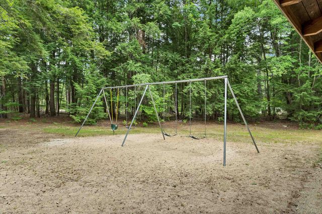 25 South Mayhew Turnpike, Hebron, NH 03241