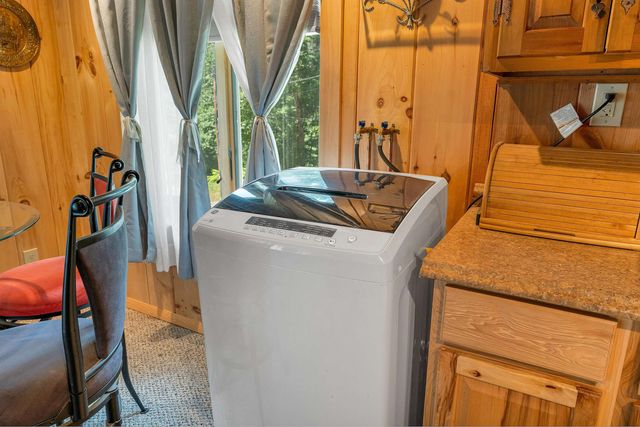 25 South Mayhew Turnpike, Hebron, NH 03241