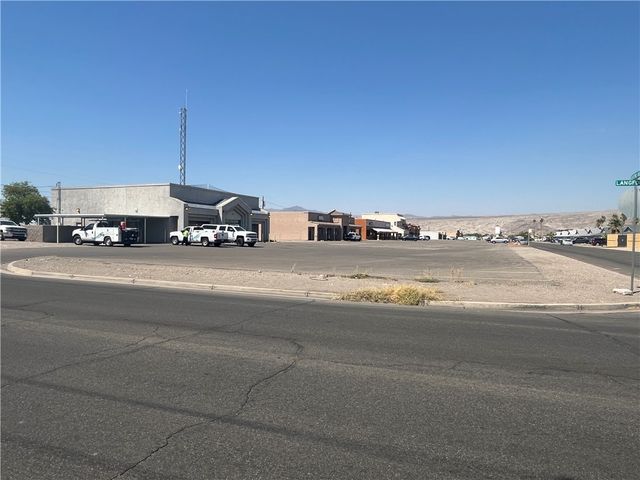 868 Gemstone Avenue, Bullhead City, AZ 86442