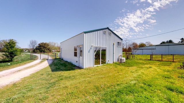 10665 Highway 54, Paris, TN 38242