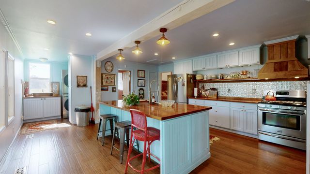 10665 Highway 54, Paris, TN 38242