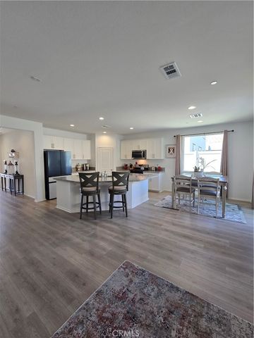 4269 Empressa Circle, Lake Elsinore, CA 92530
