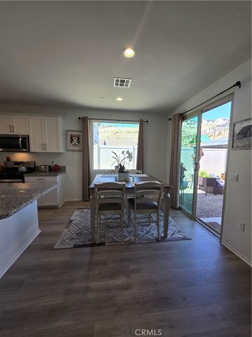 4269 Empressa Circle, Lake Elsinore, CA 92530