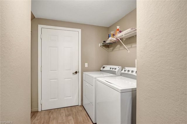 1750 Concordia Lake CIR 101, Cape Coral, FL 33909