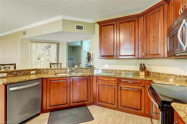 1750 Concordia Lake CIR 101, Cape Coral, FL 33909
