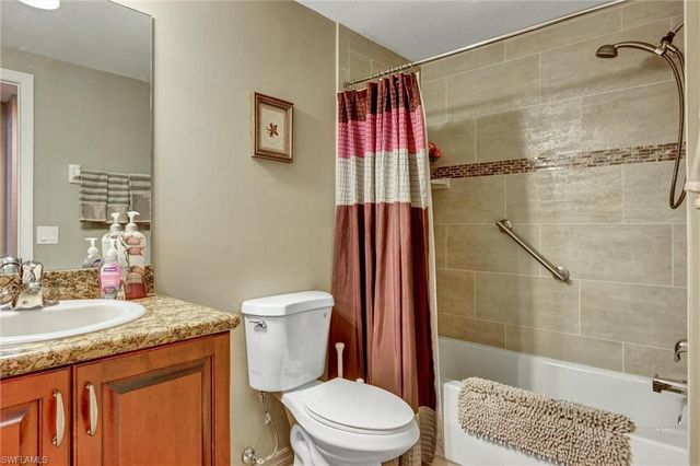 1750 Concordia Lake CIR 101, Cape Coral, FL 33909
