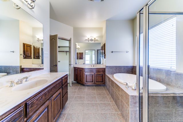 811 Stirrup, Spring Branch, TX 78070