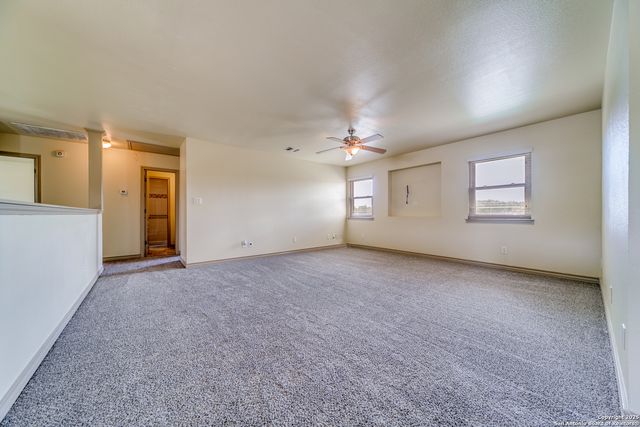 811 Stirrup, Spring Branch, TX 78070