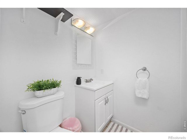 548 Vance Street, Lakewood, CO 80226