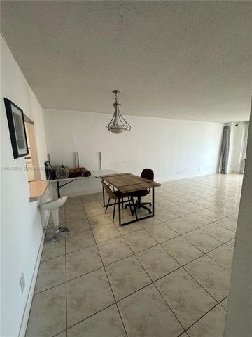 19390 Collins Avenue 1019, Sunny Isles Beach, FL 33160