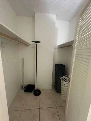 19390 Collins Avenue 1019, Sunny Isles Beach, FL 33160