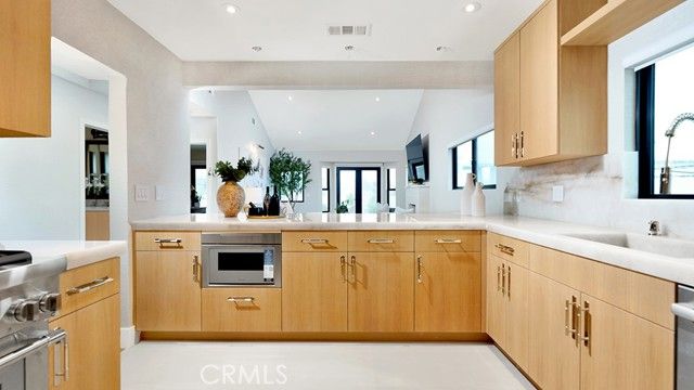 408 Hazel Drive, Corona Del Mar (newport Beach), CA 92625