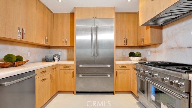 408 Hazel Drive, Corona Del Mar (newport Beach), CA 92625