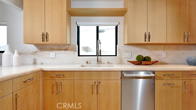 408 Hazel Drive, Corona Del Mar (newport Beach), CA 92625