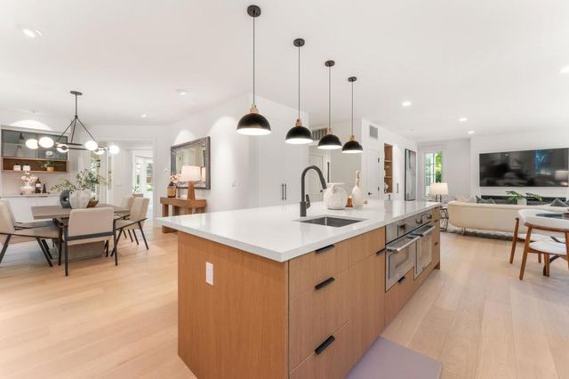 145 Gloria Circle, Menlo Park, CA 94025