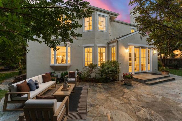 145 Gloria Circle, Menlo Park, CA 94025