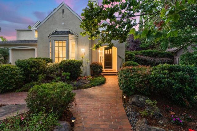 145 Gloria Circle, Menlo Park, CA 94025