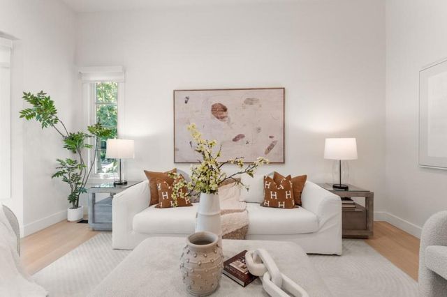 145 Gloria Circle, Menlo Park, CA 94025