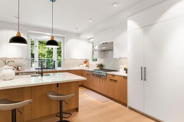 145 Gloria Circle, Menlo Park, CA 94025