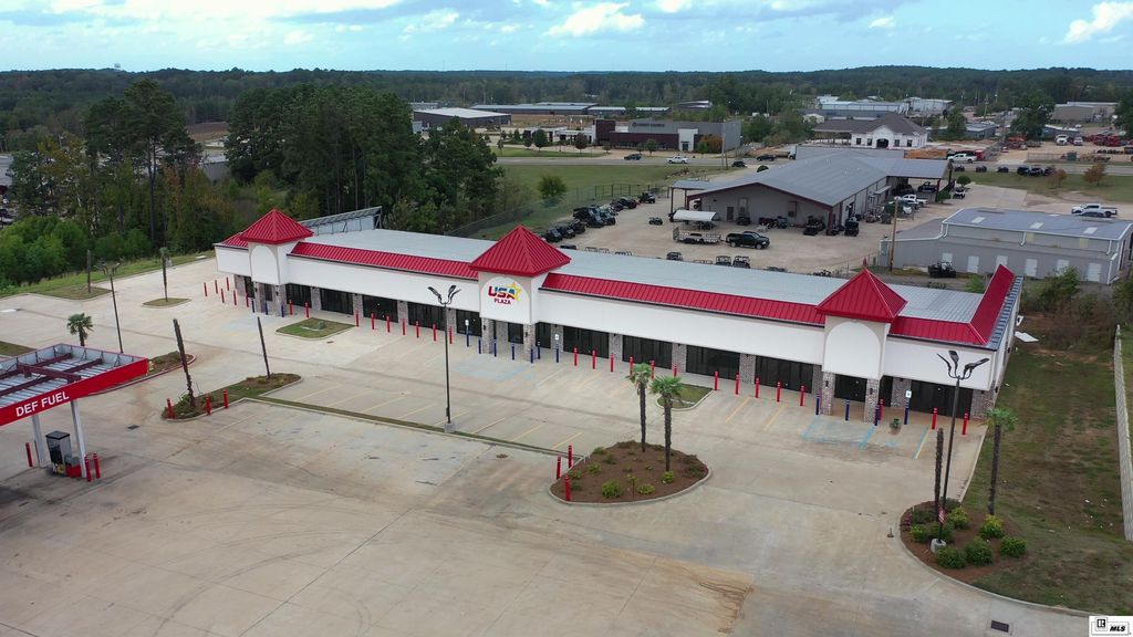 1735 FARMERVILLE HIGHWAY, Ruston, LA 71270