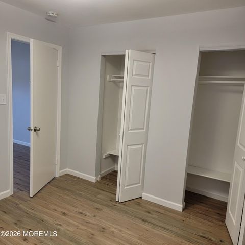 2 Carnaby Close, Freehold, NJ 07728