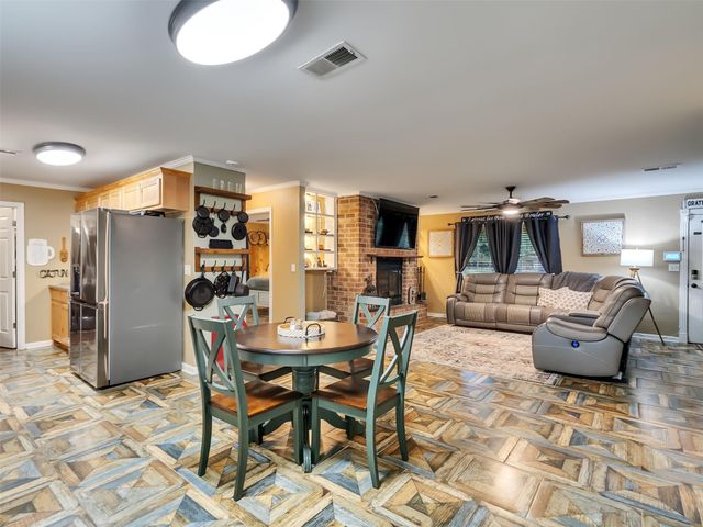 45 County Road 2219, Cleveland, TX 77327