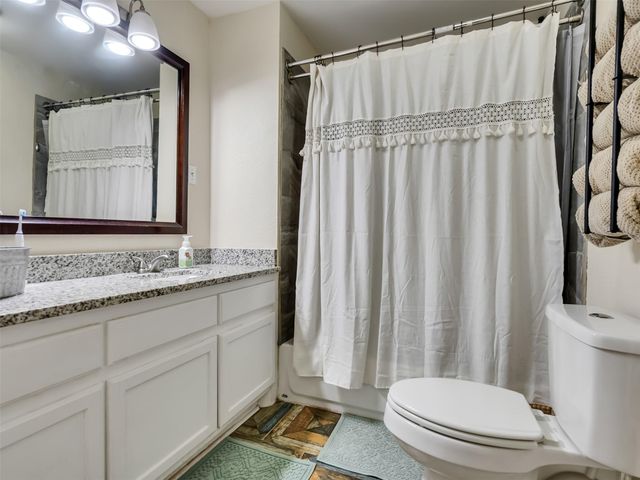 45 County Road 2219, Cleveland, TX 77327