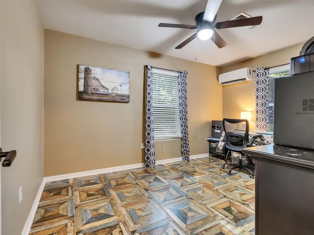 45 County Road 2219, Cleveland, TX 77327