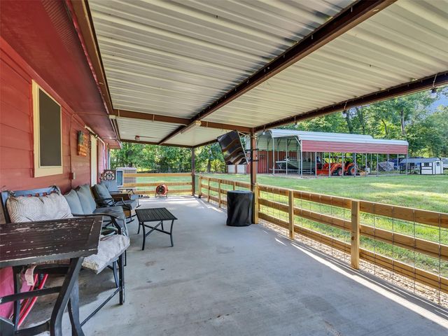 45 County Road 2219, Cleveland, TX 77327