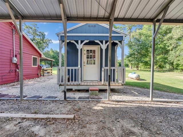 45 County Road 2219, Cleveland, TX 77327