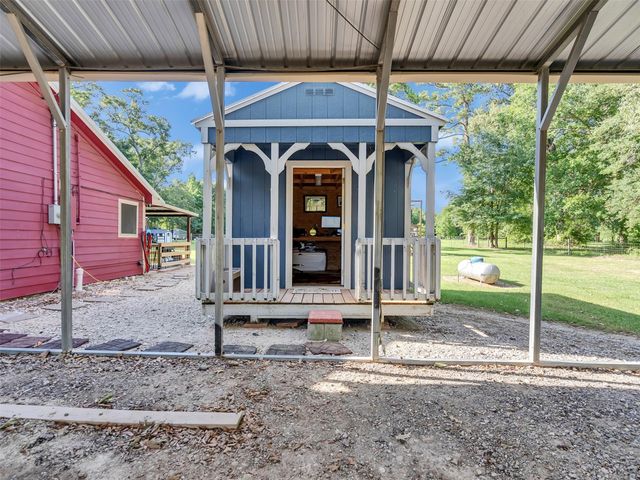 45 County Road 2219, Cleveland, TX 77327