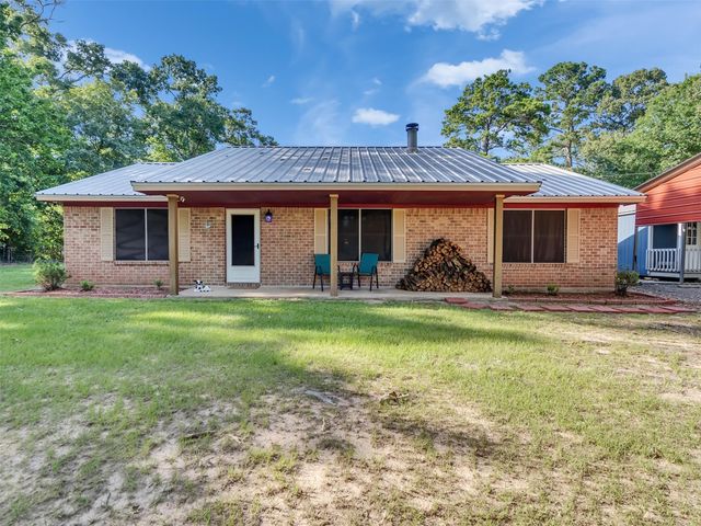 45 County Road 2219, Cleveland, TX 77327