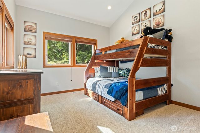 22715 Country Drive E, Graham, WA 98338