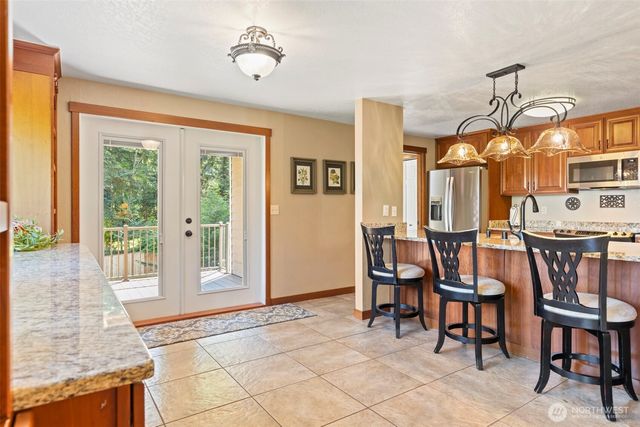 22715 Country Drive E, Graham, WA 98338
